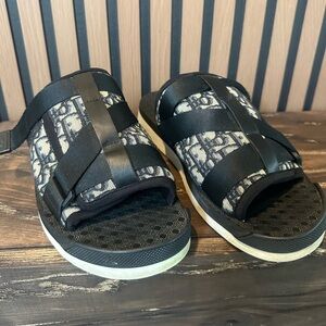 SOLD SOLD SOLD Dior Men Alpha slides jacquard logo black beige blue size 9.5